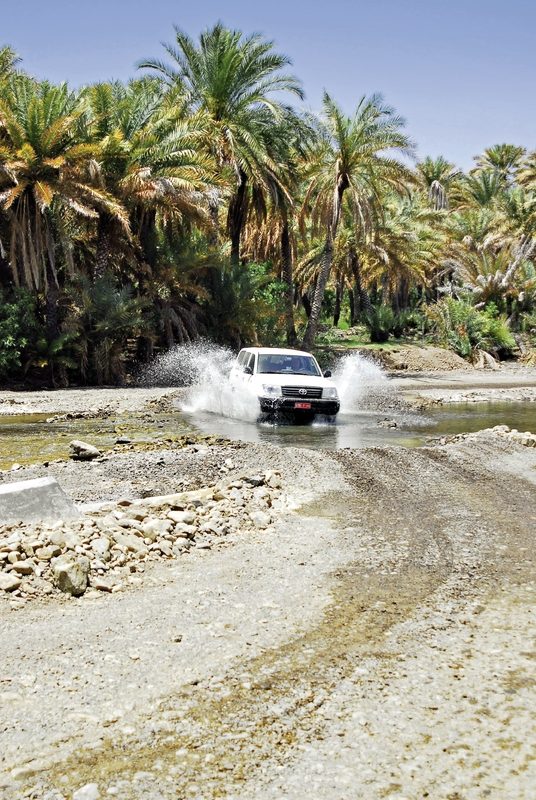 Dertour - Oman erfahren mit Chauffeur - Mit dem Allrad durch grandiose Landschaften