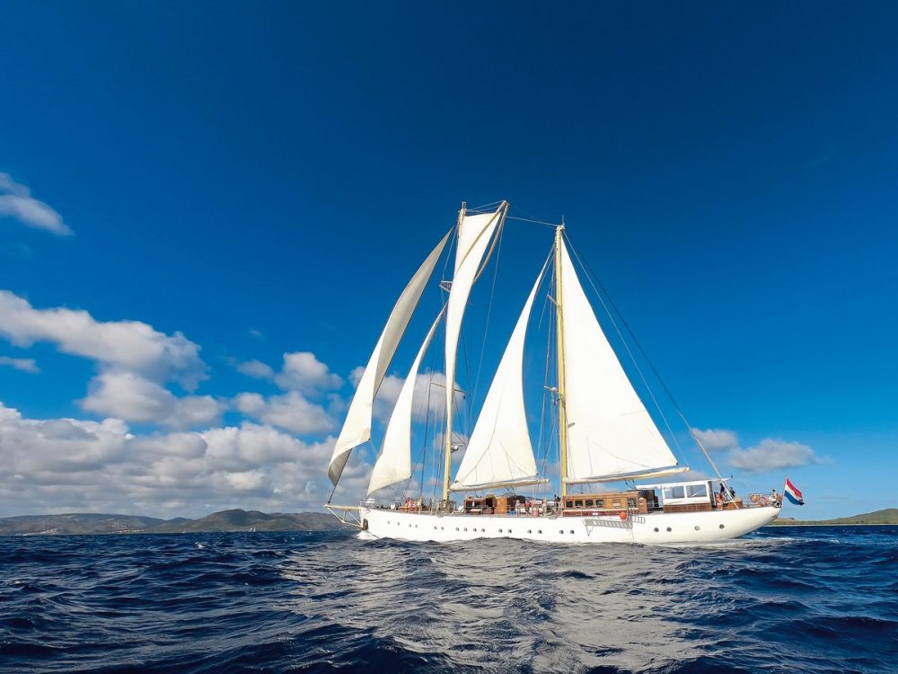 Meiers Weltreisen - Segelabenteuer Martinique - RHEA