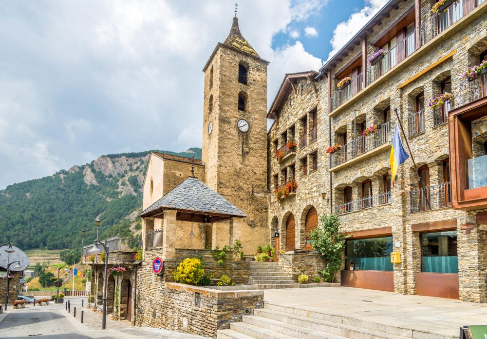 Berge & Meer - Drei Länder, eine Reise: Pyrenäen-Abenteuer in Andorra, Frankreich & Spanien