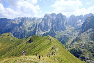 DIAMIR Erlebnisreisen - Albanien • Montenegro - Peaks of Balkan – Bergwandern vom Feinsten mit Besteigung des Trekufiri (2366 m)